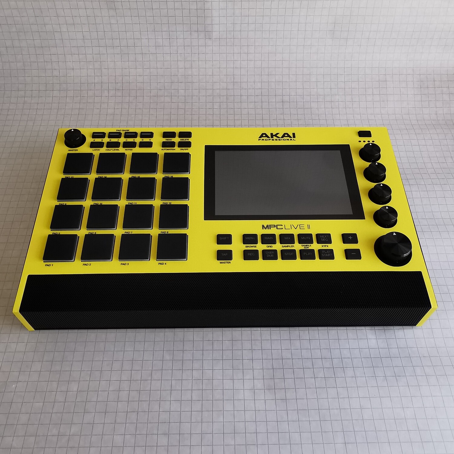 AKAI MPC LIVE Ⅱ GOLD EDITION Akai Professional MPC Live II Controller Gold | Guitar Center