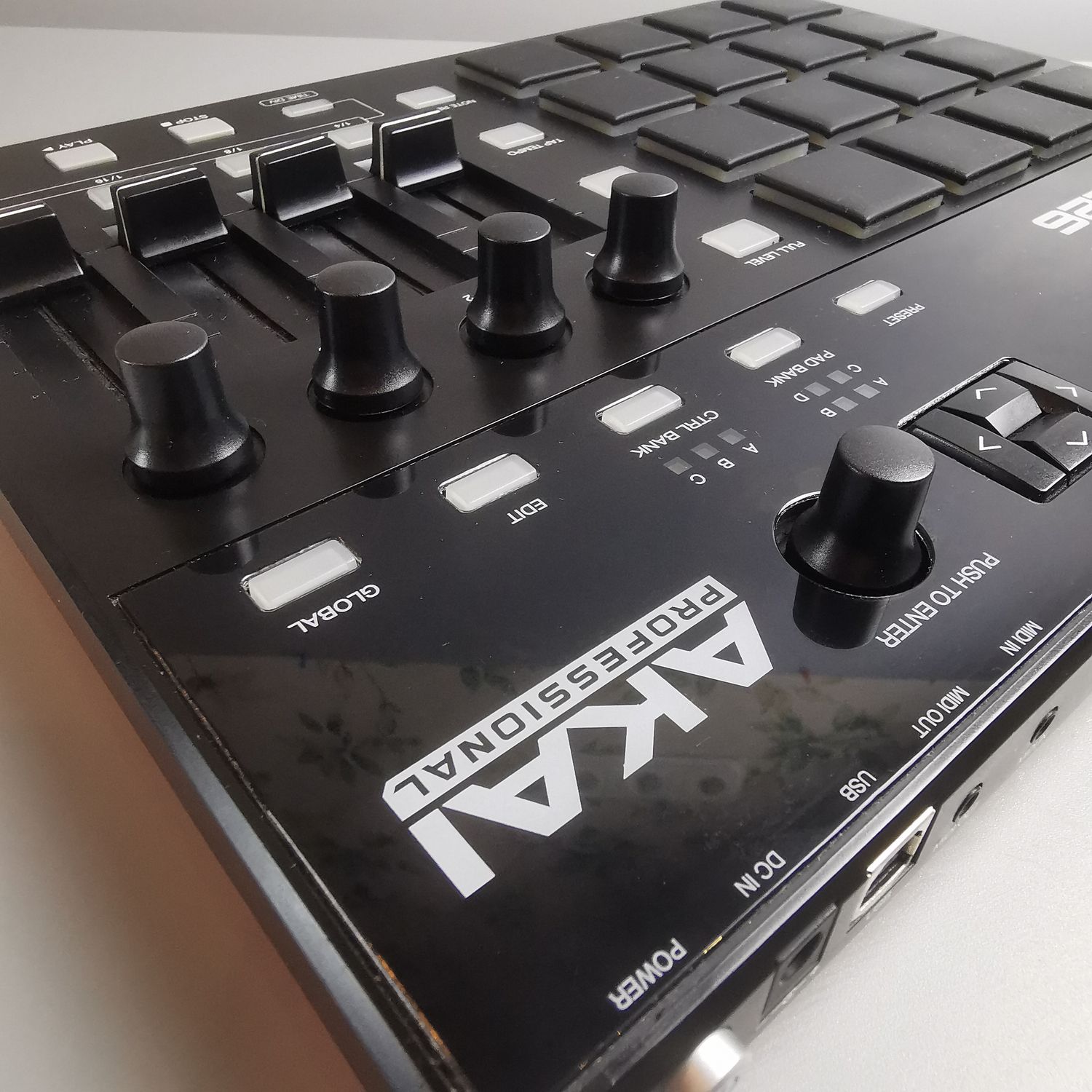 AKAI MPD MPK Q-LINK PLASTIC KNOBS