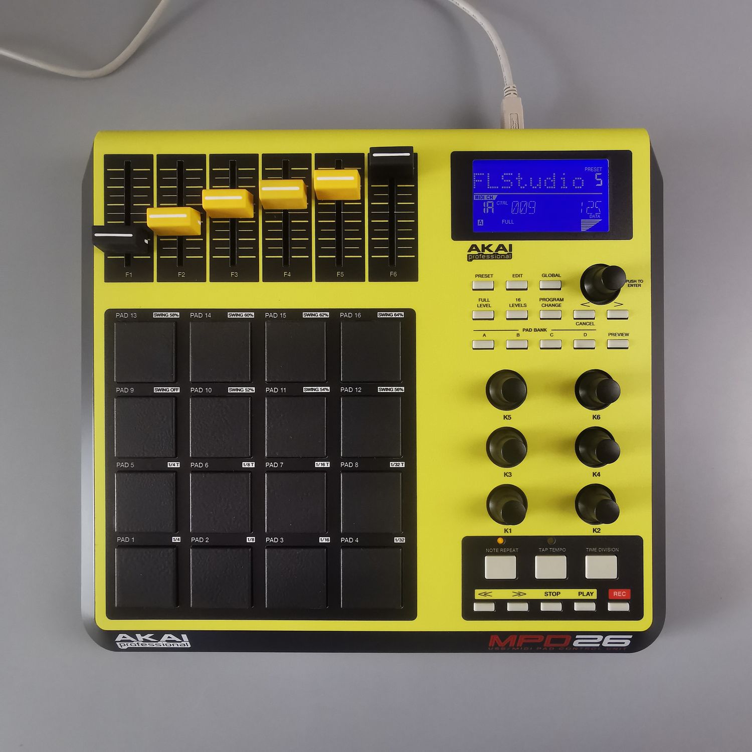 Vinyl skins for Akai MPD 26 (choose style)