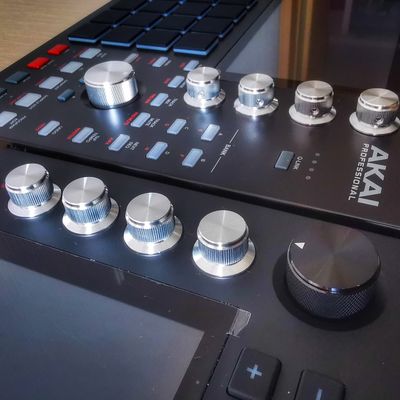 Aluminum q-link knob for Akai MPD, MPC One, Live1&amp;2, touch