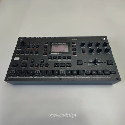 Magnetic faceplate for Elektron Octatrack MK2