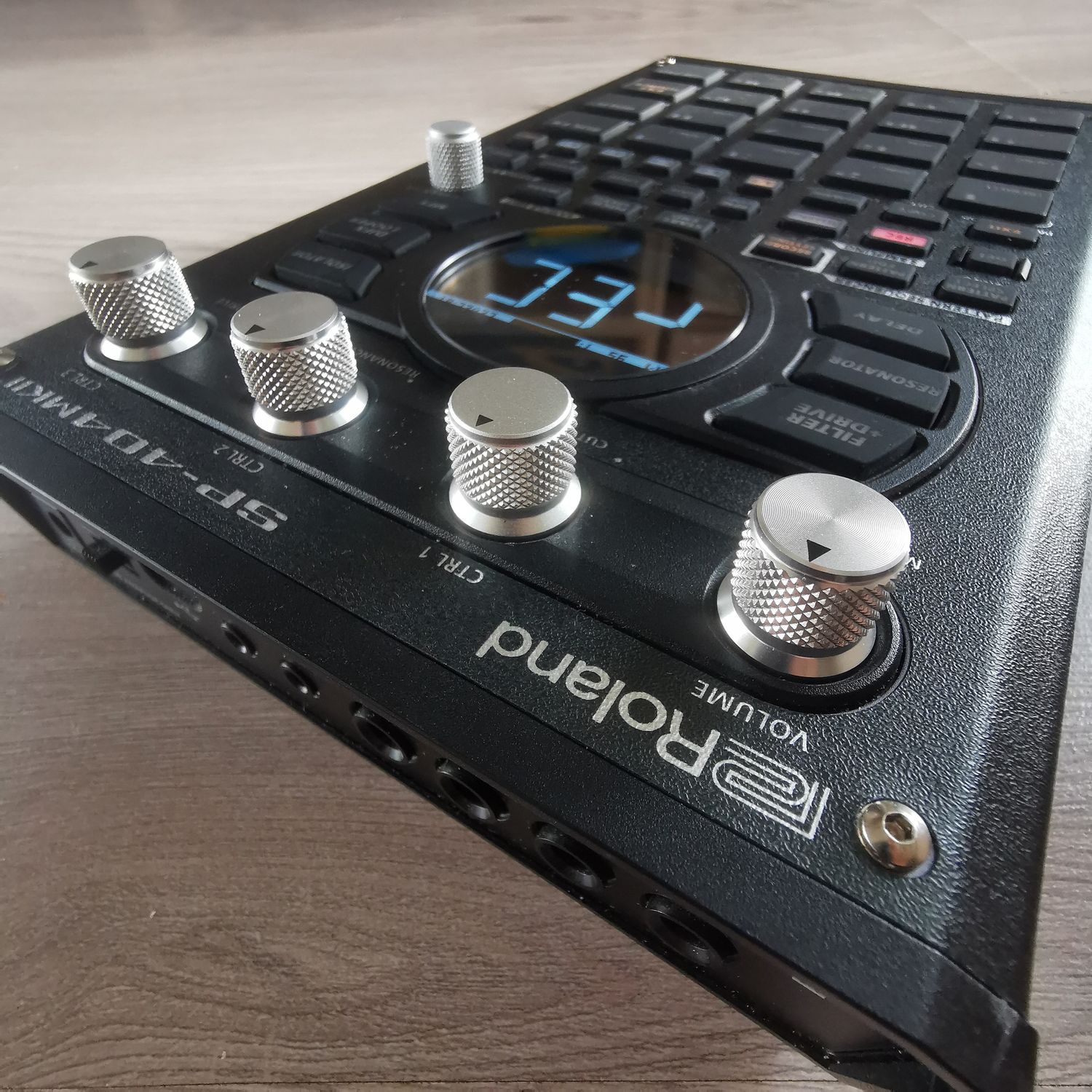 Kit (4pcs) metal knobs for Roland SP-404 mk2, 404 SX, 404 OG, 404 A, COLOR: SILVER KIT