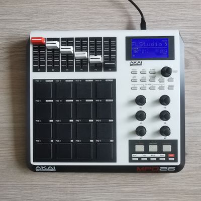 Skin for AKAI MPD 26 - WHITE style (DIGITAL files ONLY)