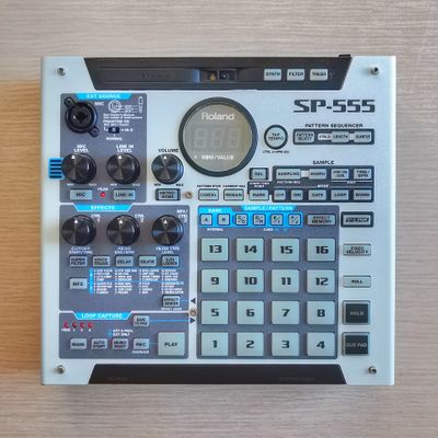 Skin for ROLAND SP555 - TR727 style (DIGITAL files ONLY)