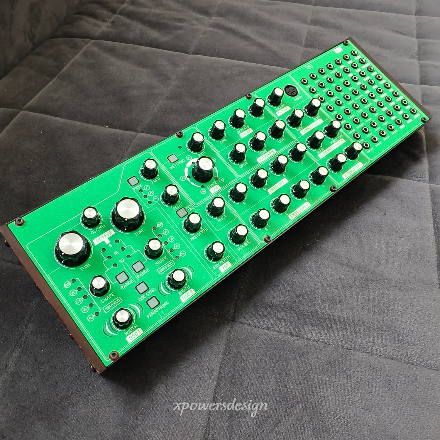 Vinyl skins for Behringer Neutron