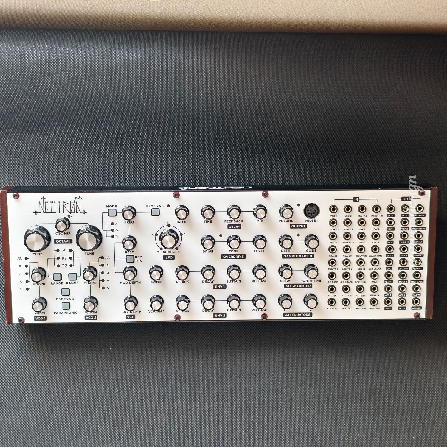 Vinyl skins for Behringer Neutron