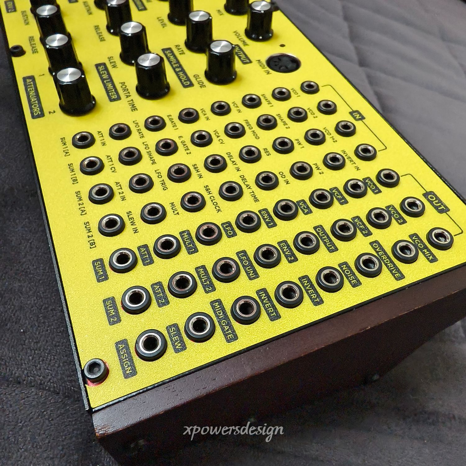 Vinyl skins for Behringer Neutron