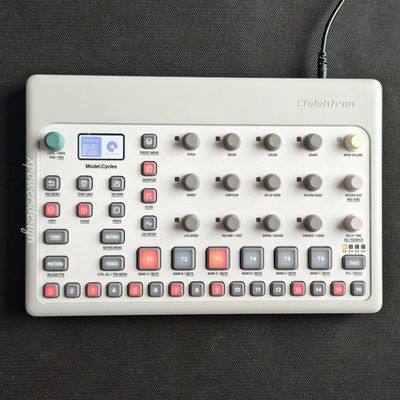 Vinyl skins for Elektron Model Cycles