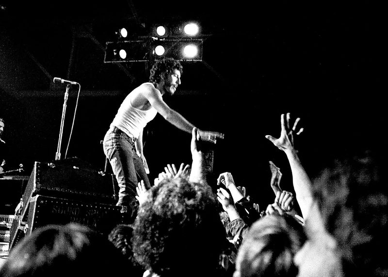 Bruce Springsteen: An Illustrated Biography by Meredith Ochs (Hardcover, NEW)