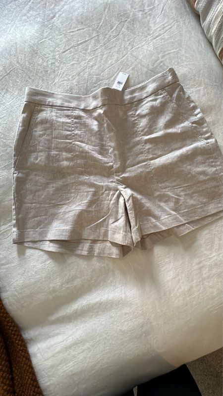Banana Republic Linen Blend Shorts NWT