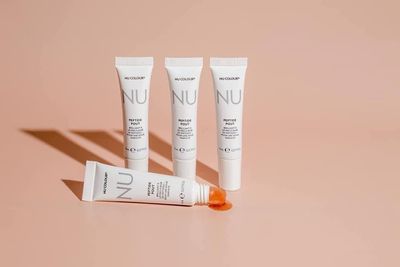 Peptide lip pout