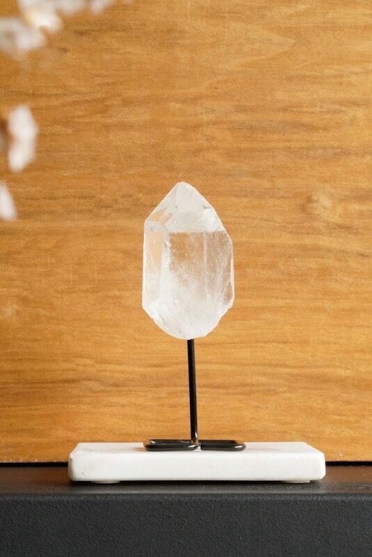 Bergkristal op standaard/pin