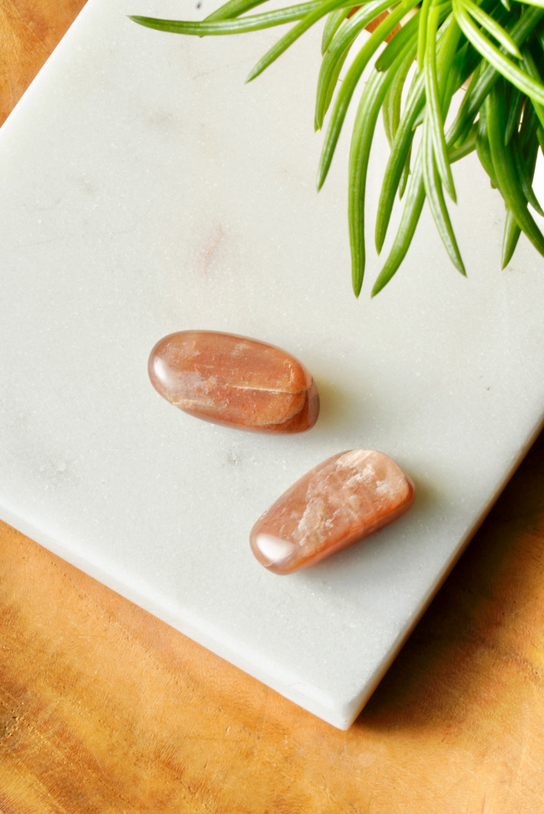 Roze Maansteen trommelsteen