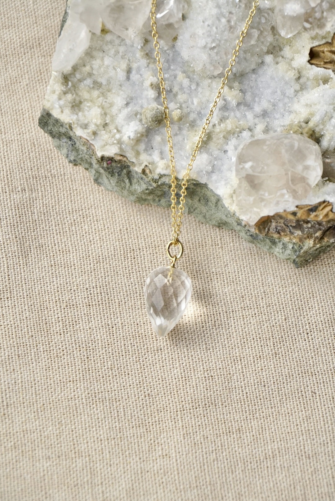 Gold Plated Ketting met Bergkristal hanger