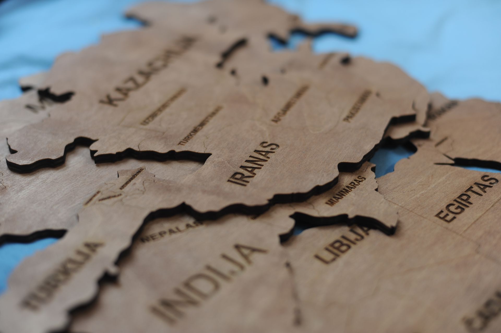 ️Country Wooden World Map Walnut ?