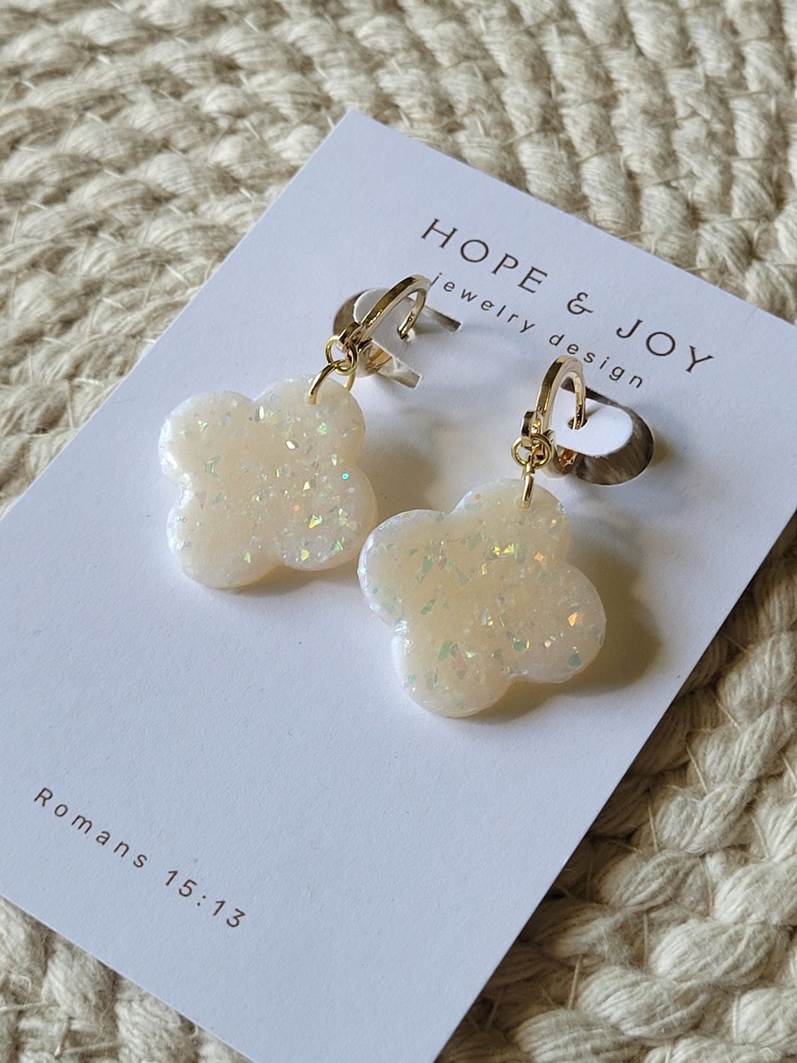 Clover Dangle