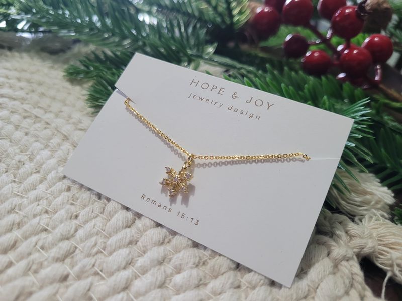 14k Gold-Plated Snowflake Charm Bracelet