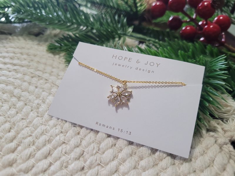 14k Gold-Plated Poinsettia Charm Bracelet