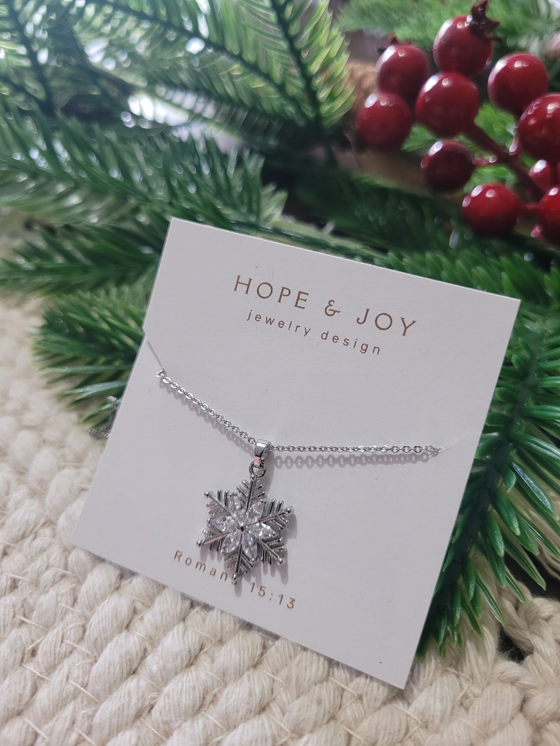 Rhodium-Plated Necklace with Snowflake Pendant