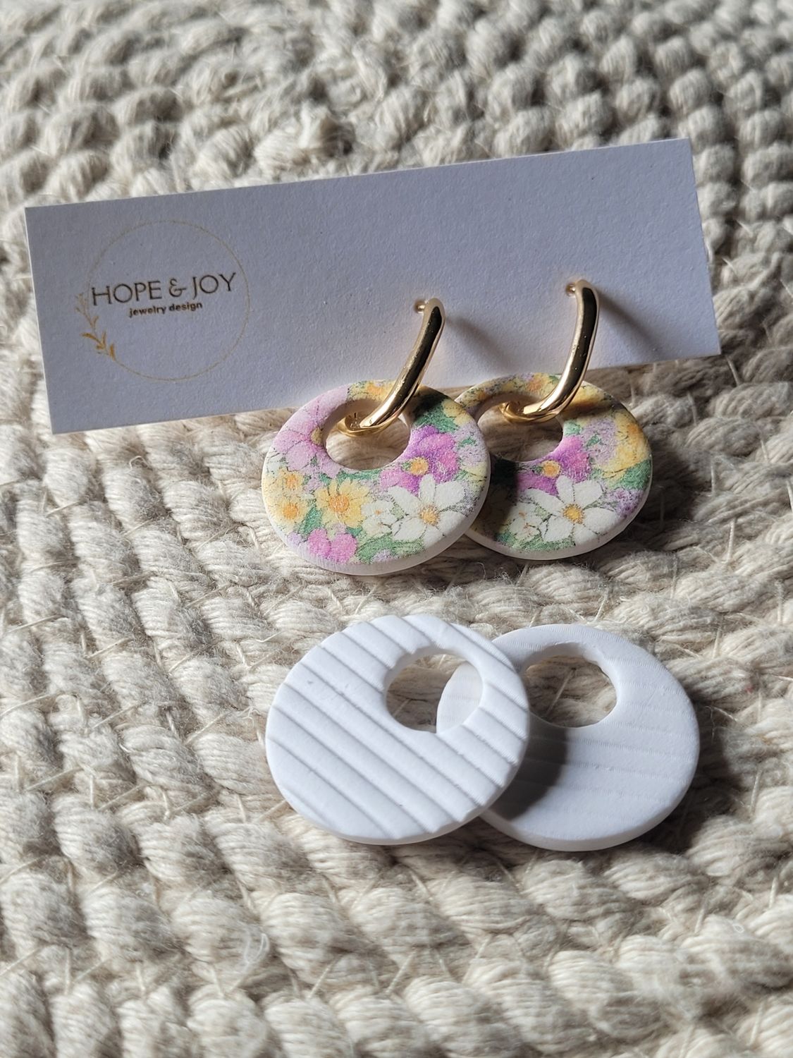 3 in 1 Huggies - Gold, Floral, White