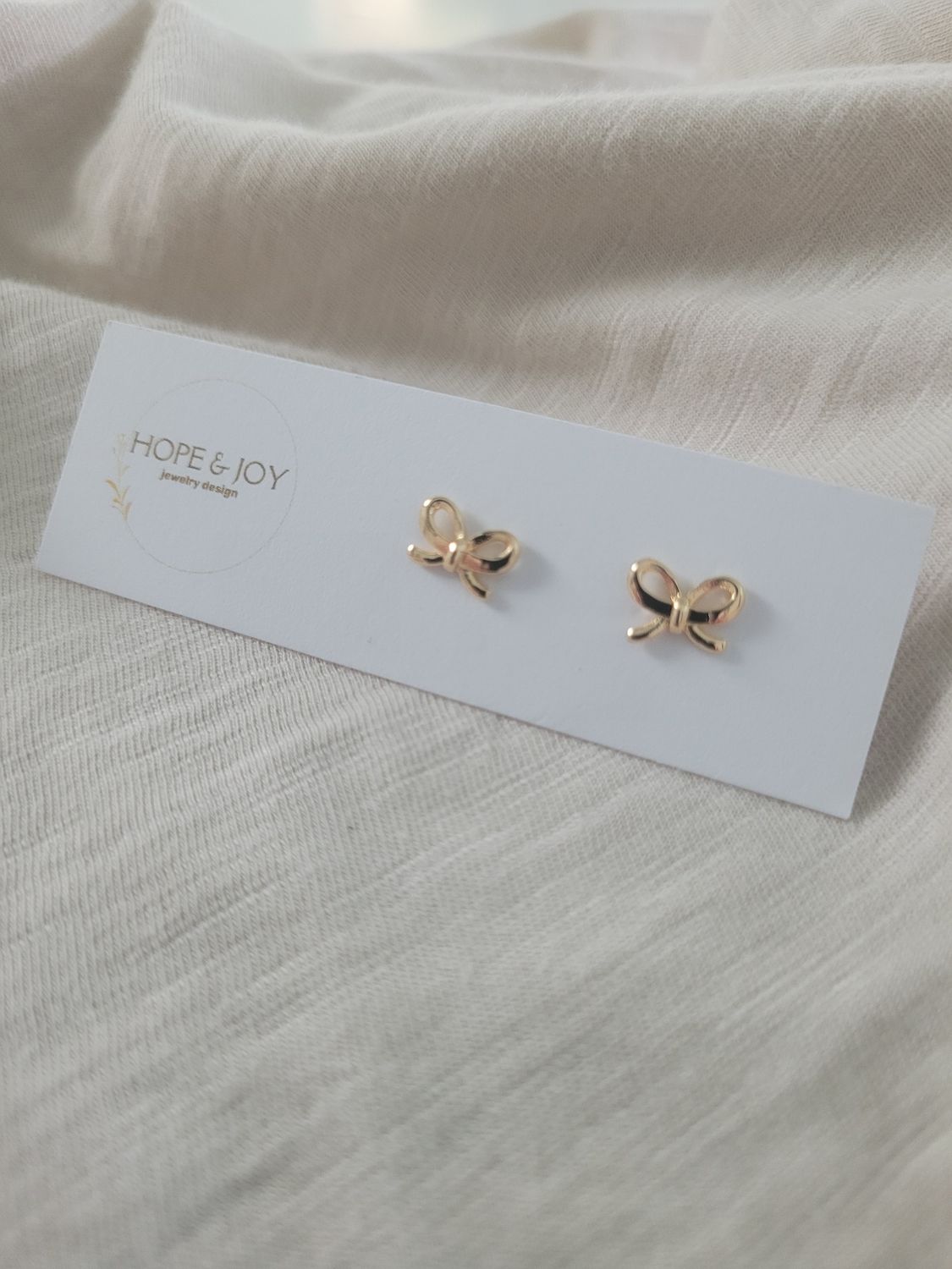 14k Gold-Plated Bow Studs