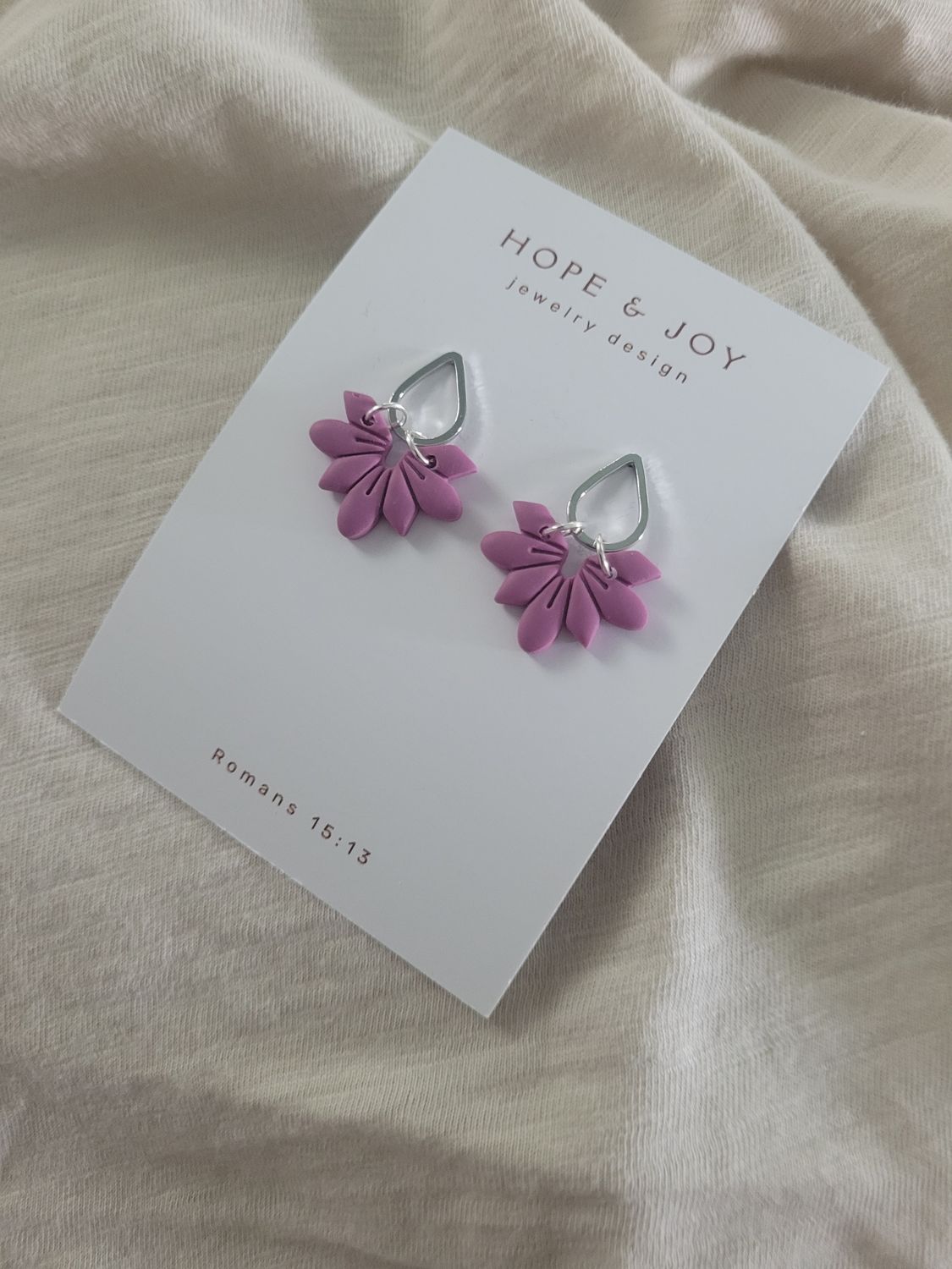 Rhodium-Plated Petal Drop in Mauve 