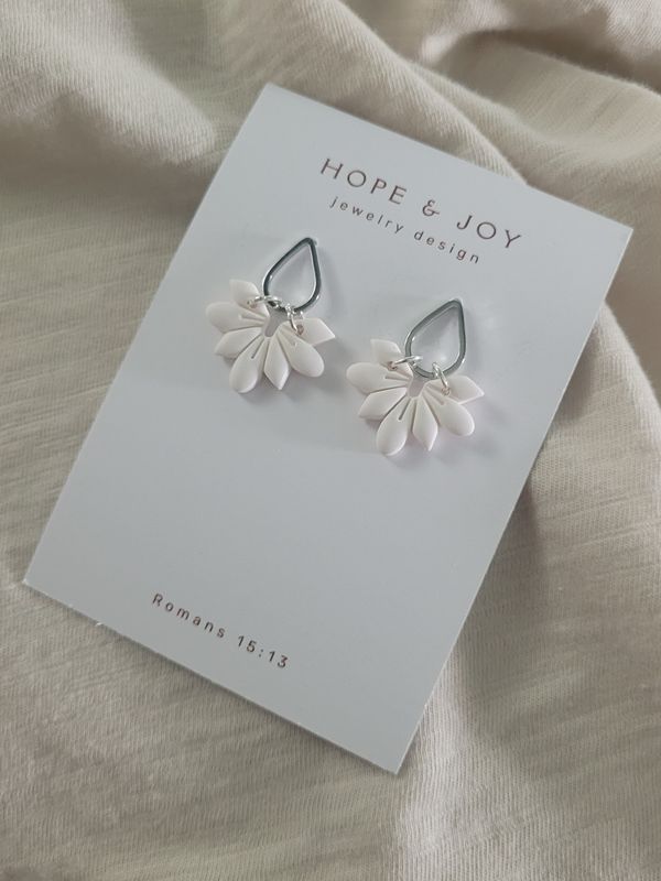 Rhodium-Plated Petal Drop in White