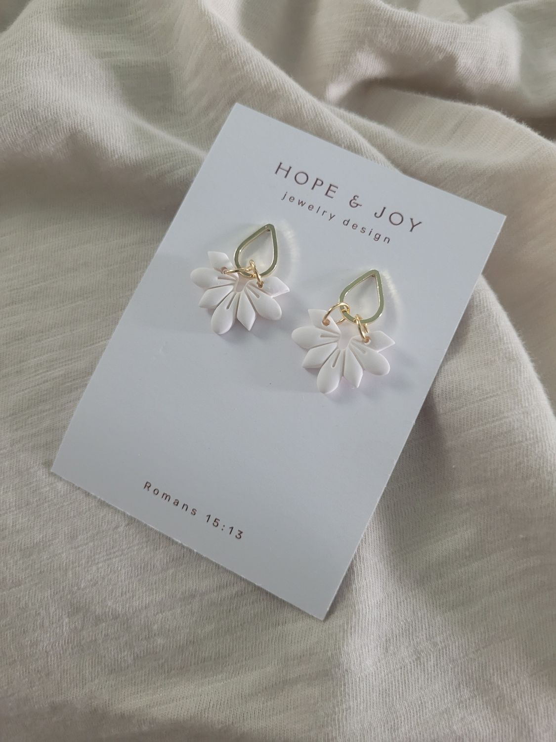 14k Gold-Plated Petal Drop in White