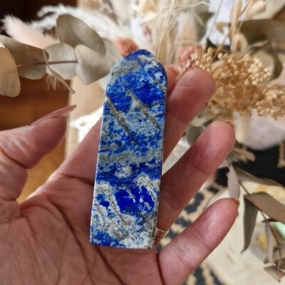 Tour pointe de Lapis-lazuli naturel