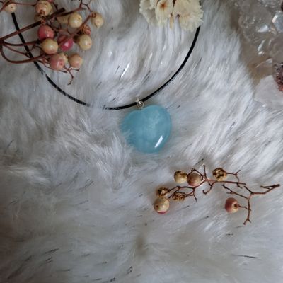 Cœur de fidélité & d'amour en Aigue marine, cadeau, pierre universelle. Cœur de fidélité & d'amour en Aigue marine, cadeau, pierre universelle.