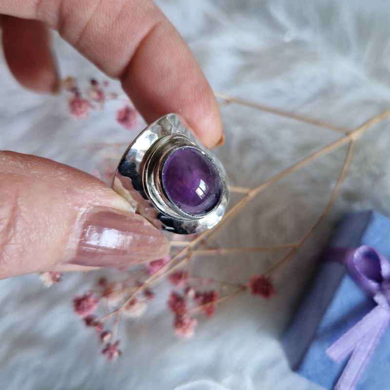 Bague réglable avec pierre d'améthyste naturelle 