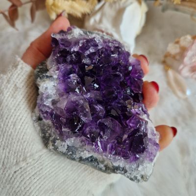 Druse d'améthyste haut grade Uruguay