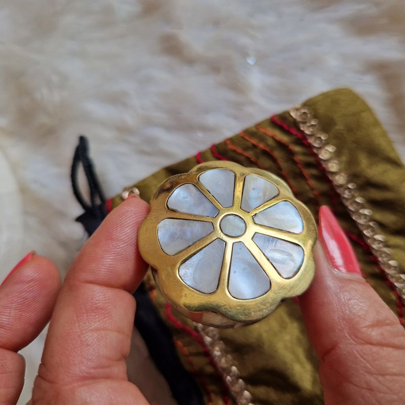 Petite boîte nacrée Petite boîte nacrée