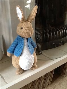 BIG CROCHET RABBET