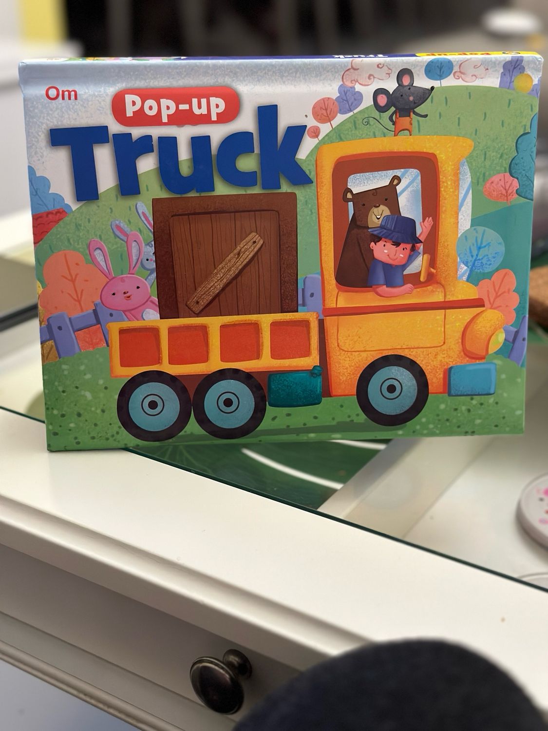 Om Pop Up Books