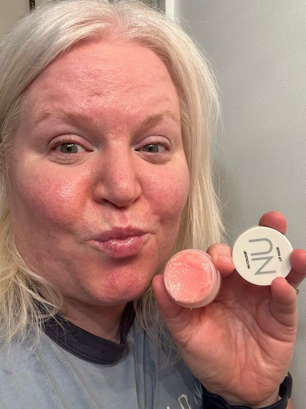 NuColor Lip Mask