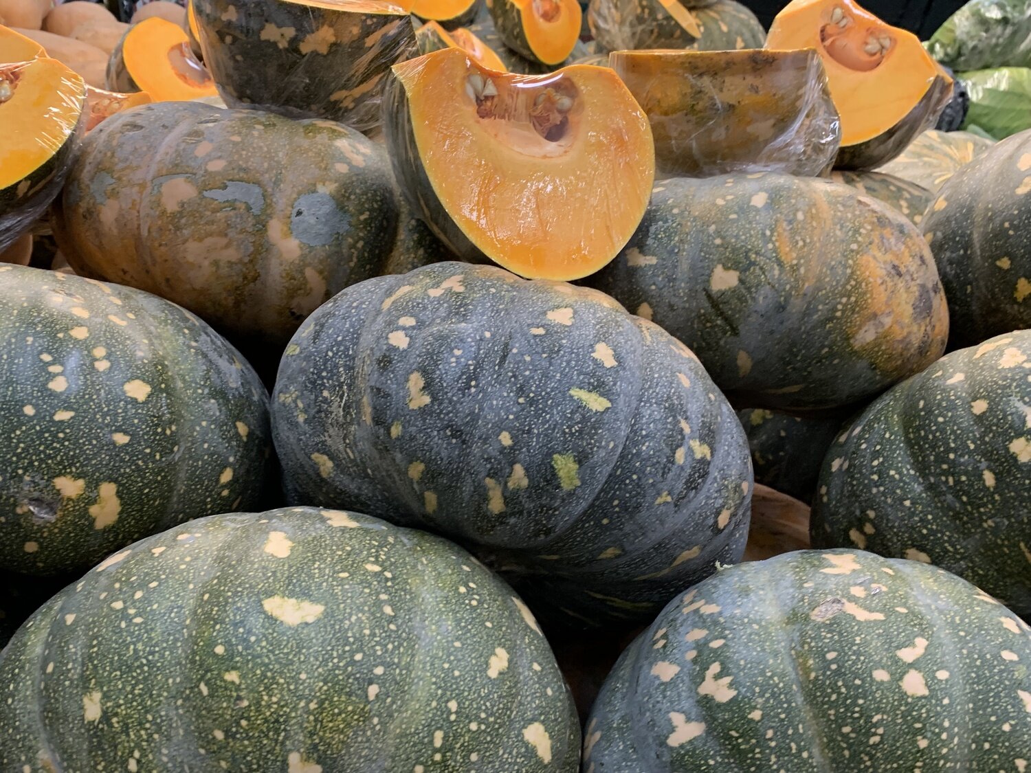 JAP PUMPKIN (LARGE 1/2 PIECE)