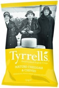 TYRRELLS MATURE CHEDDAR & CHIVES CHIPS (150G) TYRRELLS MATURE CHEDDAR & CHIVES CHIPS (150G)
