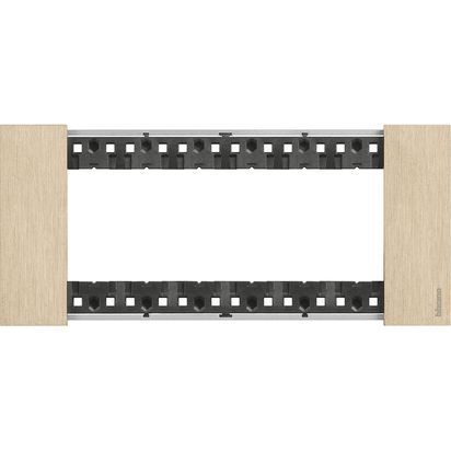 Placca Living Now 6 moduli - oro - materiale: zama
