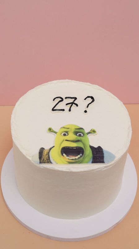 Shrek Cake