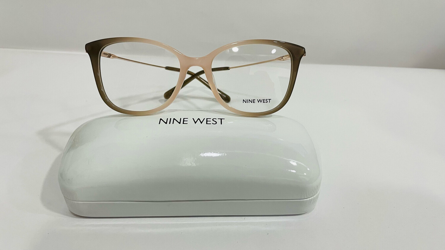 NINE WEST