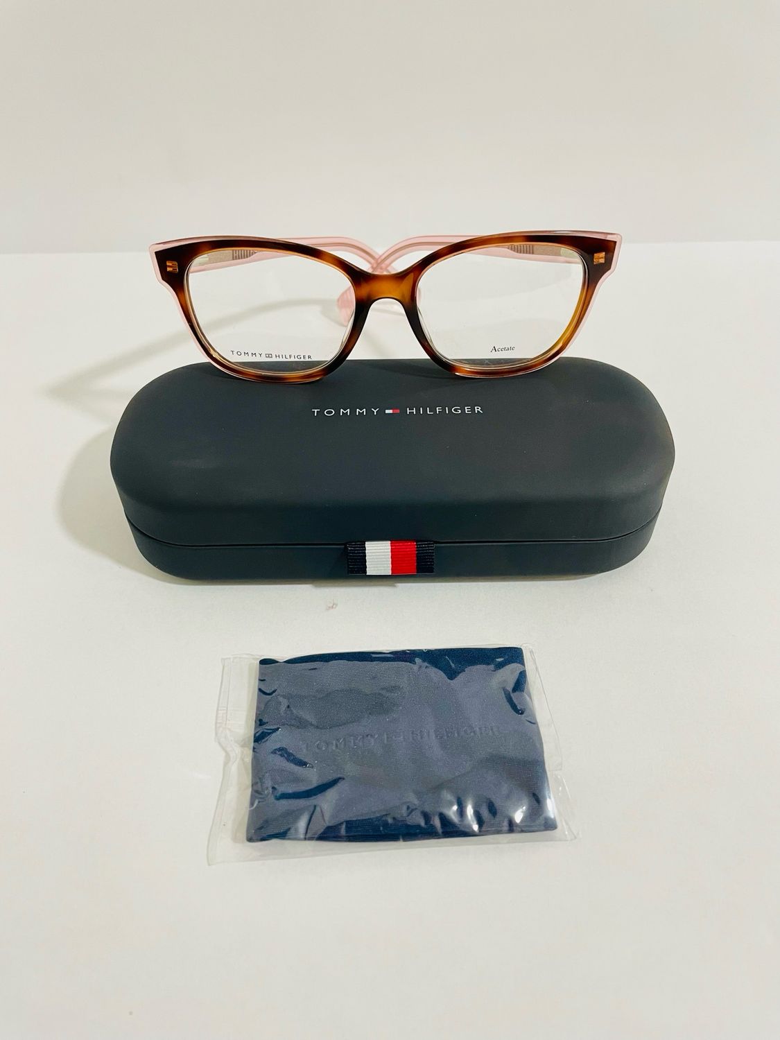 Tommy Hilfiger