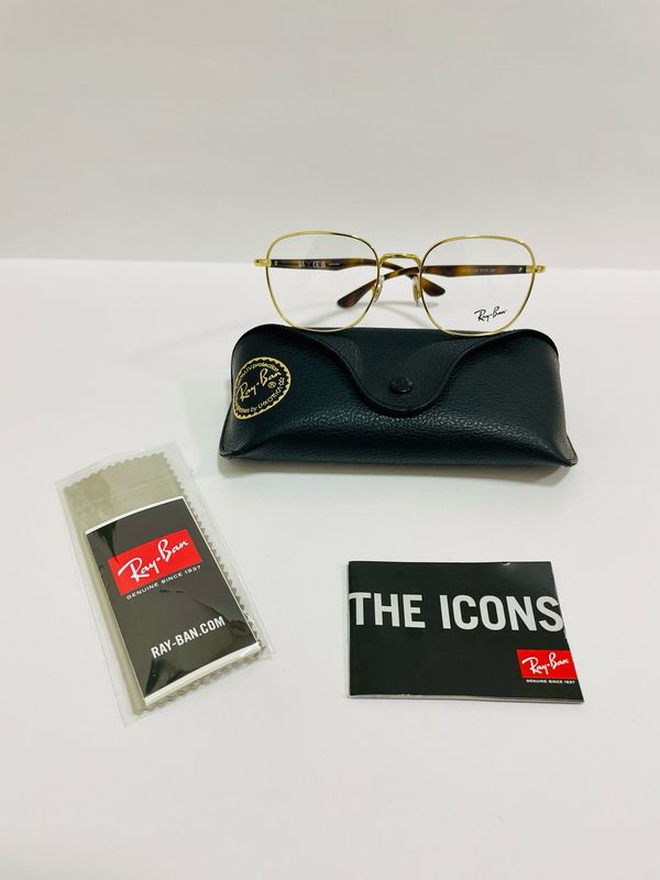 Ray-Ban
