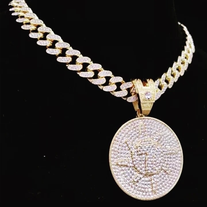 Lucky number 7 medallion (iced out)
