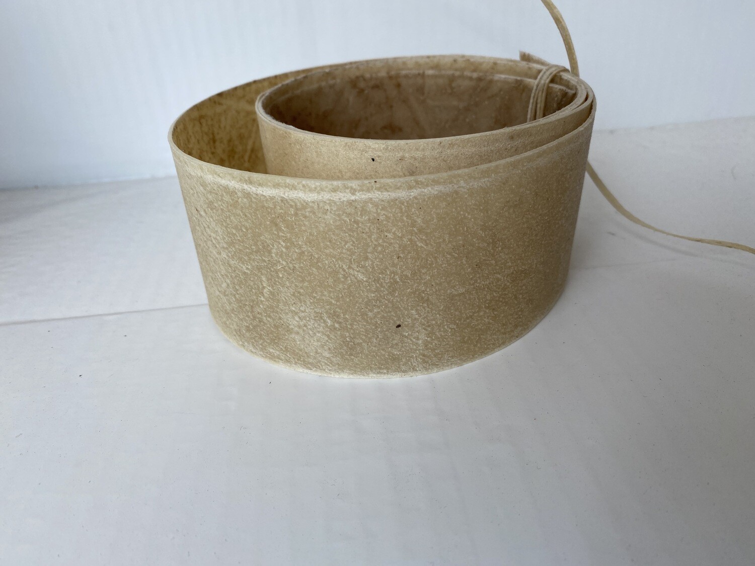 Rohhaut, Rohhautstreifen, Breite 7 cm Länge 100-250 cm, Schildumrandung