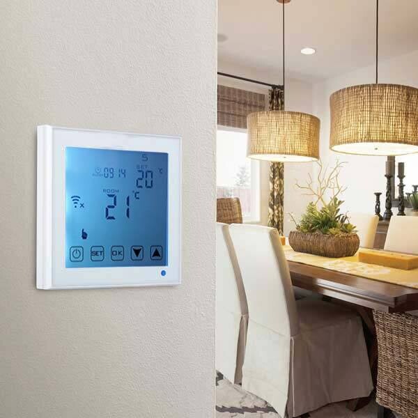 TERMOSTATO WI-FI TOUCH SCREEN RETROILLUMINATO COMANDABILE CON APP ANDROID E IOS DA CELLULARE E TABLET