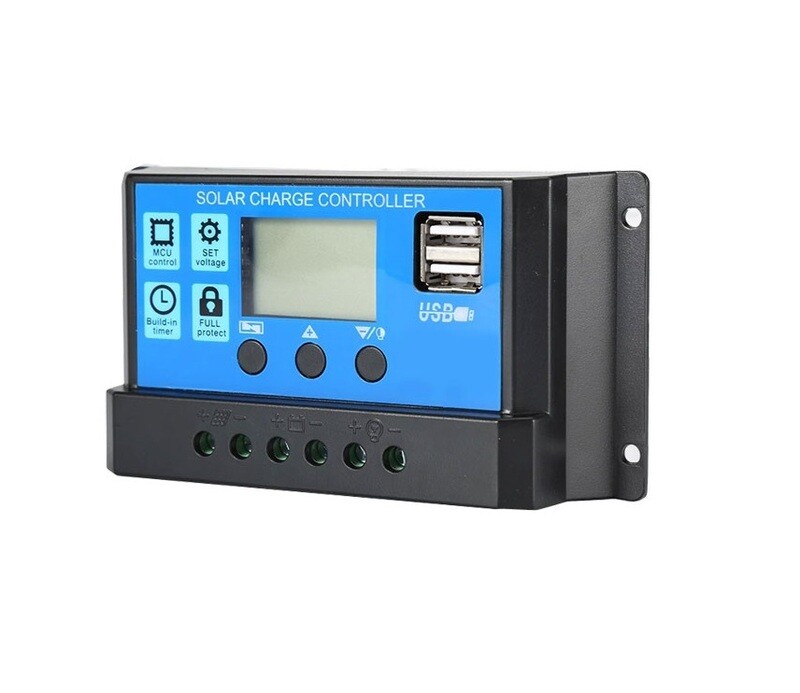 REGOLATORE DI CARICA PER PANNELLI SOLARI 20A CON USCITE USB 12V - 24V CON MORSETTIERA A VITE
