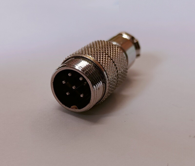 CONNETTORE SPINA MICROFONICA 6 POLI VOLANTE SCHERMATA