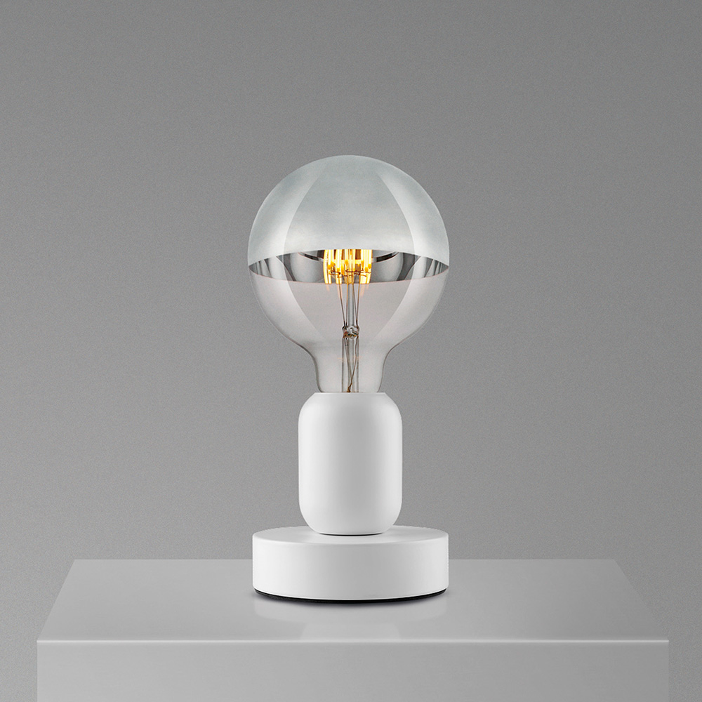 Mr. Magoo Lampada Portatile di Design a Batteria Ricaricabile SILVER CUP G125- Base Bianca o Nero