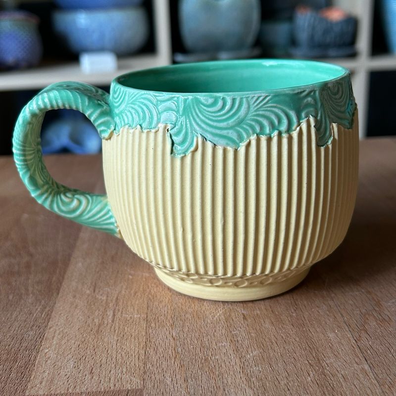 Shortie 12oz in green &amp; yellow